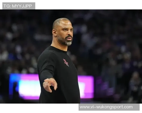 乌度卡寄语阿门：保持自信发掘进攻空间提升攻击性展现个人风采