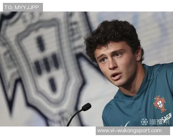 若昂内维斯:巴黎全力以赴只需再添一球即可逆转局势 若昂内维斯:巴黎全力以赴只需再添一球即可逆转局势